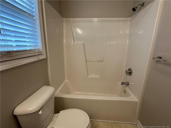 Building Photo - 3679 Pioneer Dr