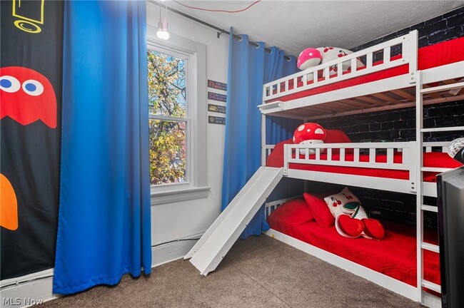 Building Photo - 9519 Preston Ave