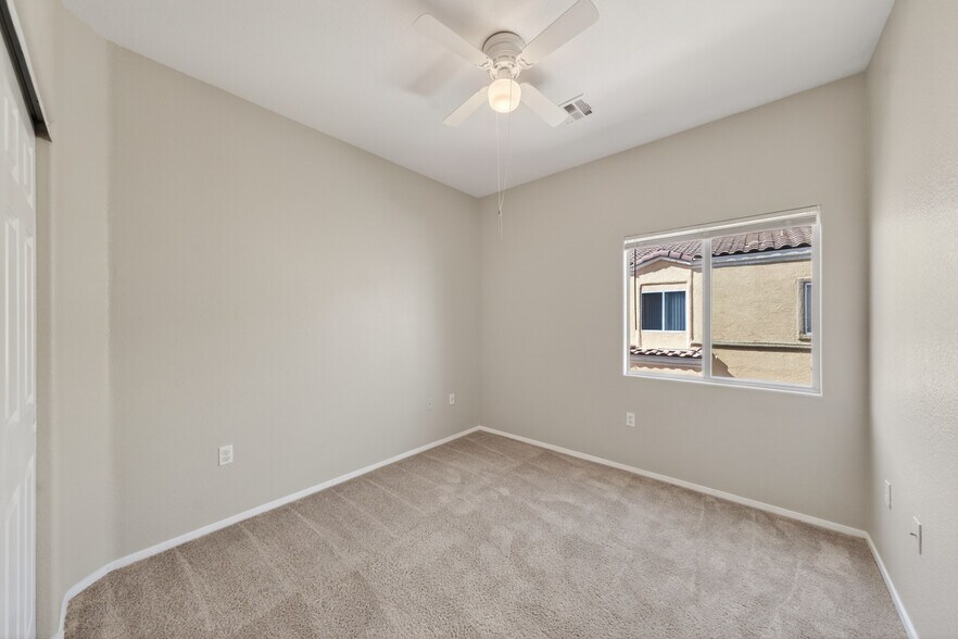 Building Photo - 6321 Blowing Sky St