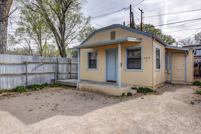 Building Photo - 329 S Montezuma St