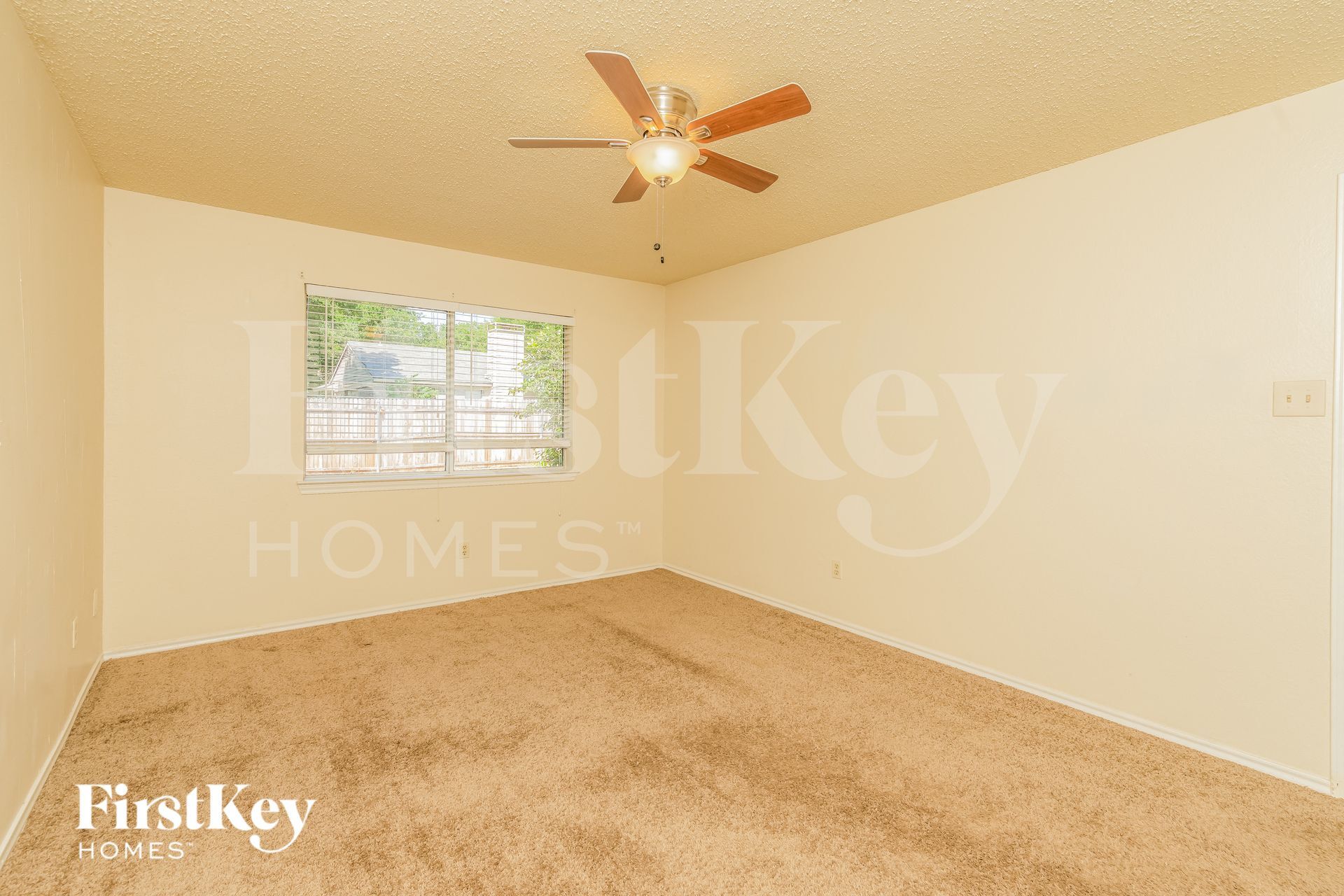 Building Photo - 4231 Glen Ridge Dr