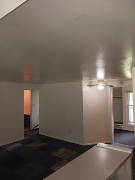 Building Photo - 4920 Old Maysville Rd