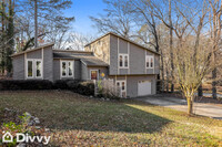 Building Photo - 6560 Valley Hill Dr