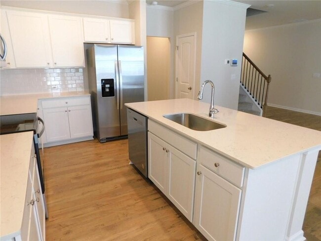 Building Photo - 2514 Acacia Walk