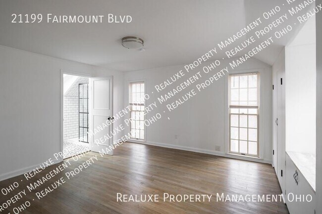 Building Photo - 21199 Fairmount Blvd