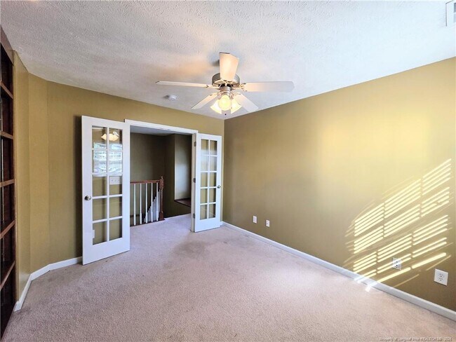 Building Photo - 1612 Middle Creek Cir