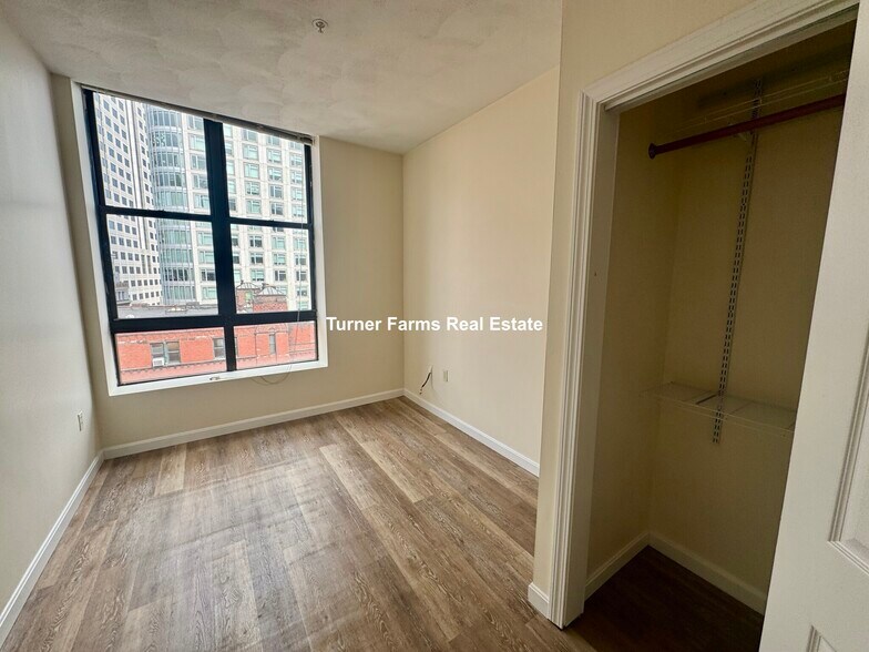Building Photo - 82 Essex St