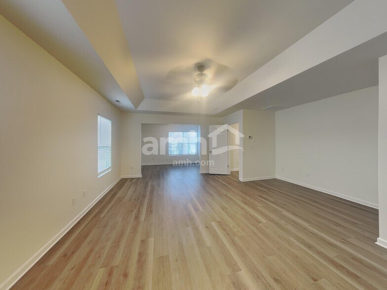 Building Photo - 146 Millen Dr