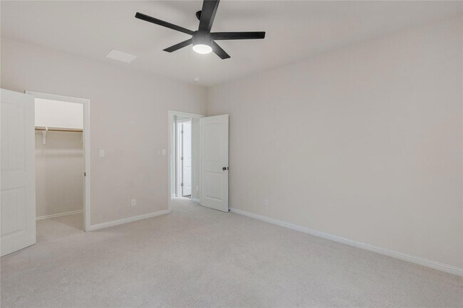 Building Photo - 904 Purple Moor Pass