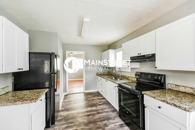 Building Photo - 3 Bedroom Pet-Friendly Home in Birmingham,...