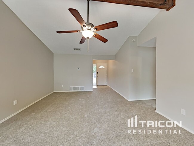 Building Photo - 227 Lemon Dr