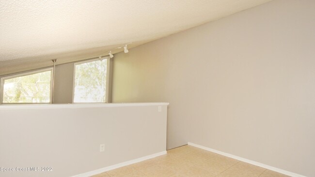 Building Photo - 2453 Kathi Kim St