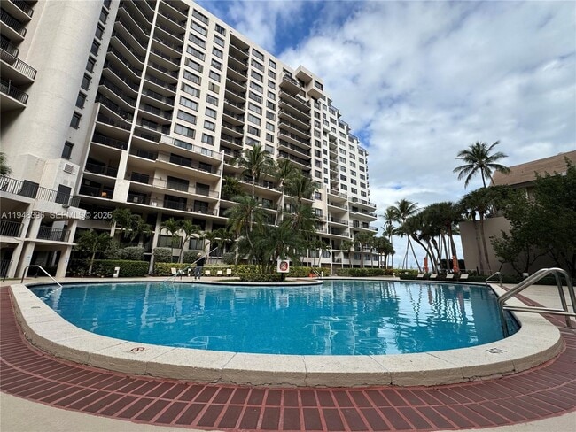 Building Photo - 540 Brickell Key Dr