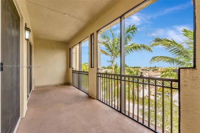 Building Photo - 3020 NW 125th Ave