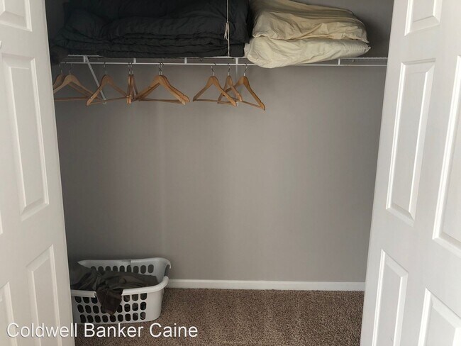 Building Photo - 2 br, 1.5 bath House - 72 Spring Crossing ...