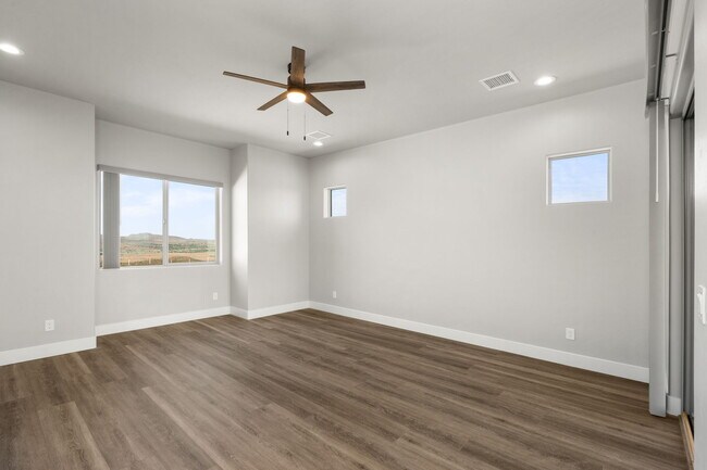 Building Photo - 15690 E Orch Vw Rd