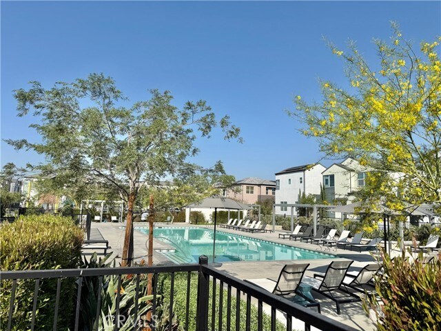Building Photo - 4553 S Patterson Paseo