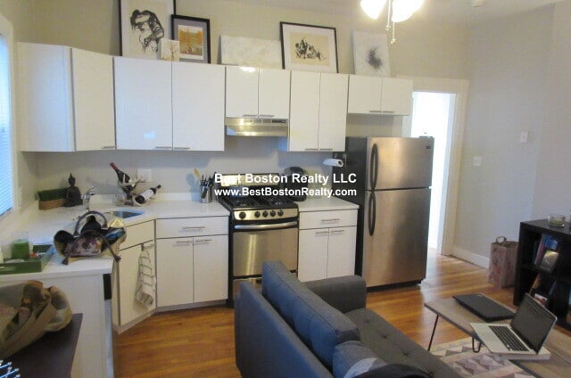 Building Photo - 26 John F. Kennedy St