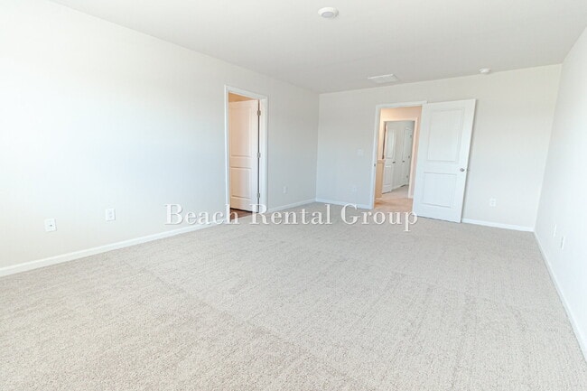 Building Photo - 5 Bedroom Home in Myrtle Beach
