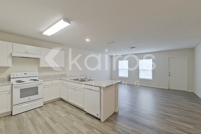 Building Photo - 10117 Elgin Blvd