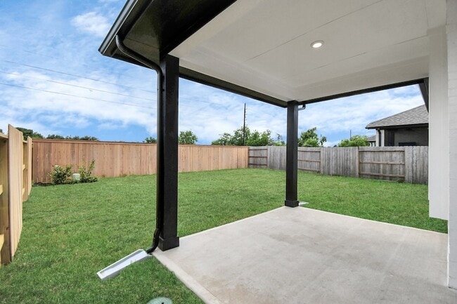 Building Photo - 19807 Palomino Pr Trl