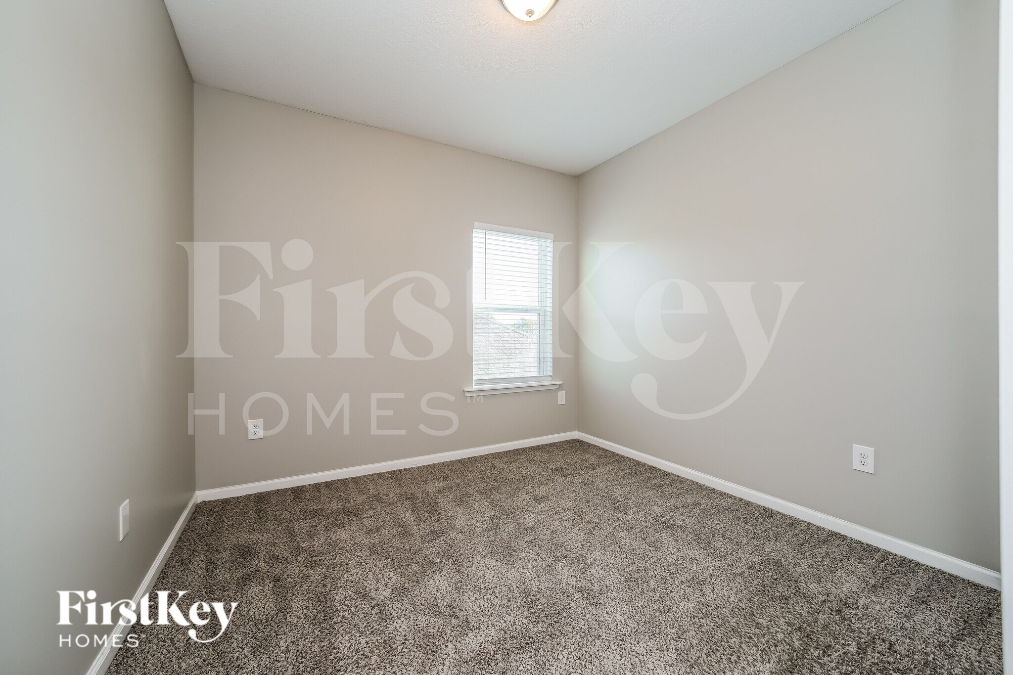 Building Photo - 15402 Turkoman Cir