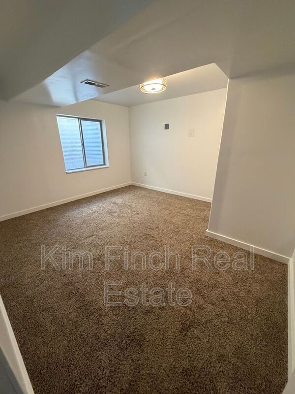 Building Photo - 2389 Hitching Post Dr