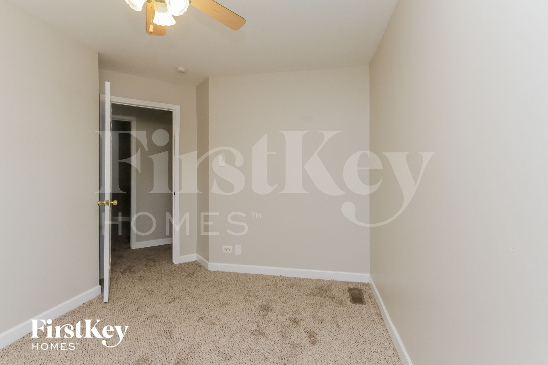 Building Photo - 484 Talala St