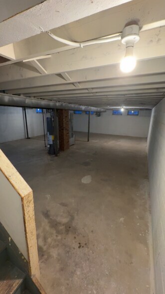 Building Photo - 4208 E 189th St