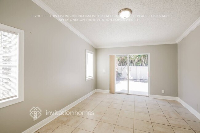 Building Photo - 119 NW 44th Terrace