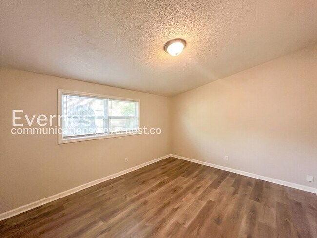 Building Photo - 1449 Ticonderoga Dr