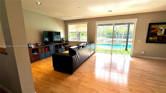 Building Photo - 4411 Foxtail Ln