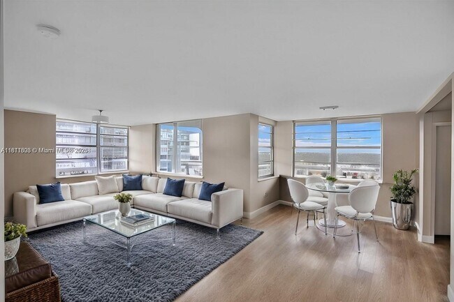Building Photo - 18051 Biscayne Blvd