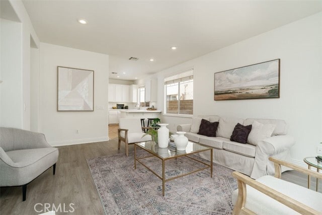 Building Photo - 570 Shadow Ln