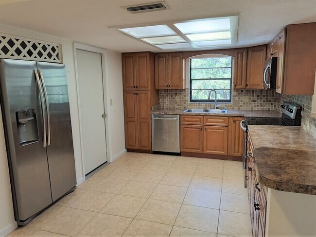Building Photo - 9731 SW 200th Ct