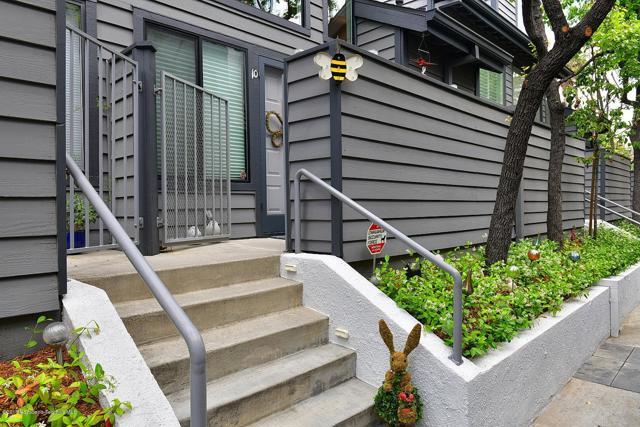 Building Photo - 279 E Glenarm St