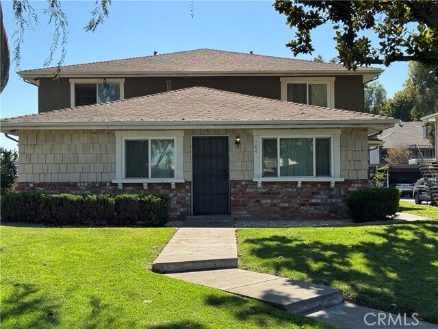 Building Photo - 104 Sinclair Ave