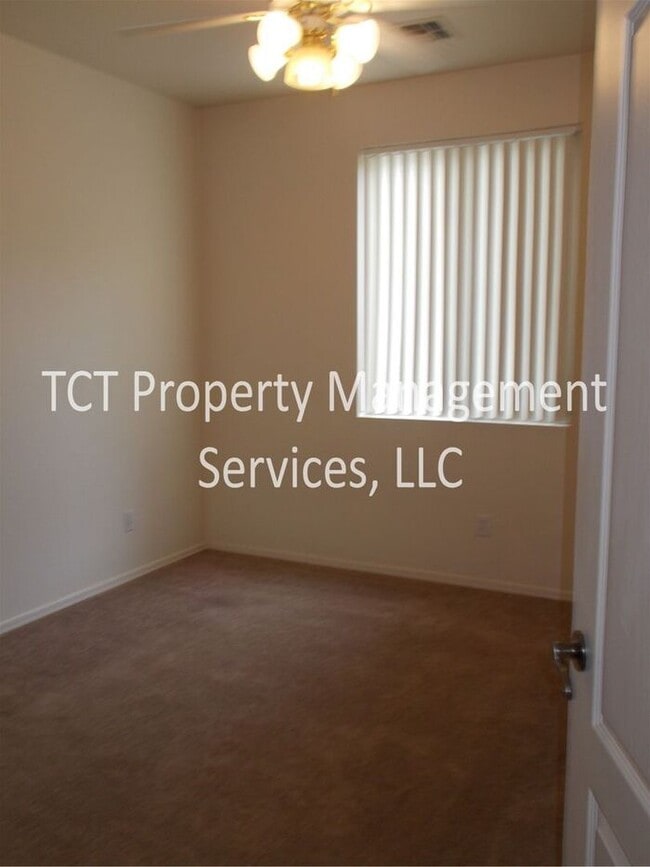 Building Photo - Great Gilbert Home in Power Ranch Community!