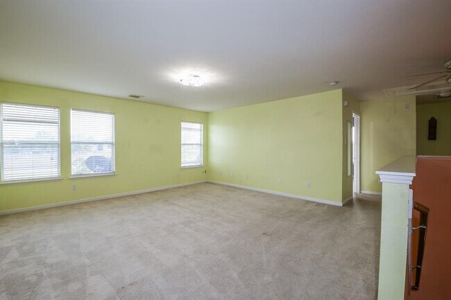 Building Photo - 6323 Channelbrook Ln
