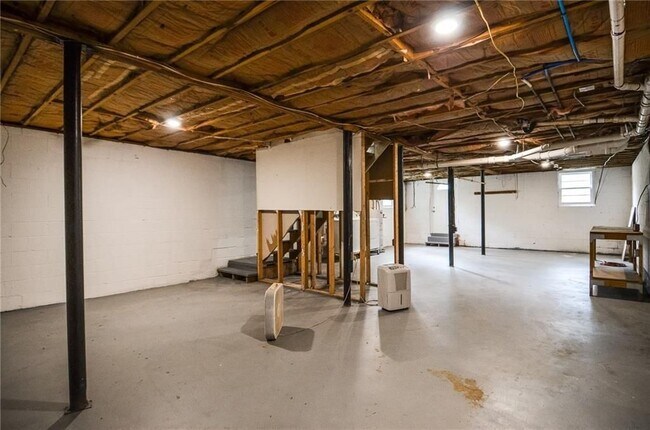 Building Photo - 2945 Rio Montana Dr