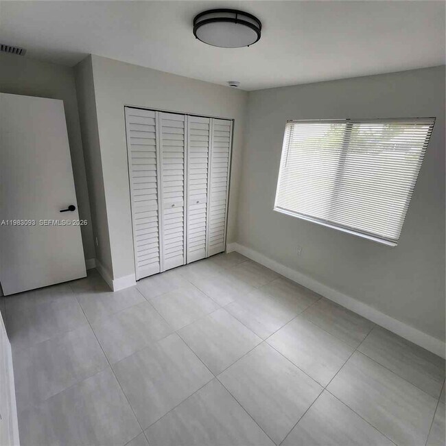 Building Photo - 1171 NW 66th St