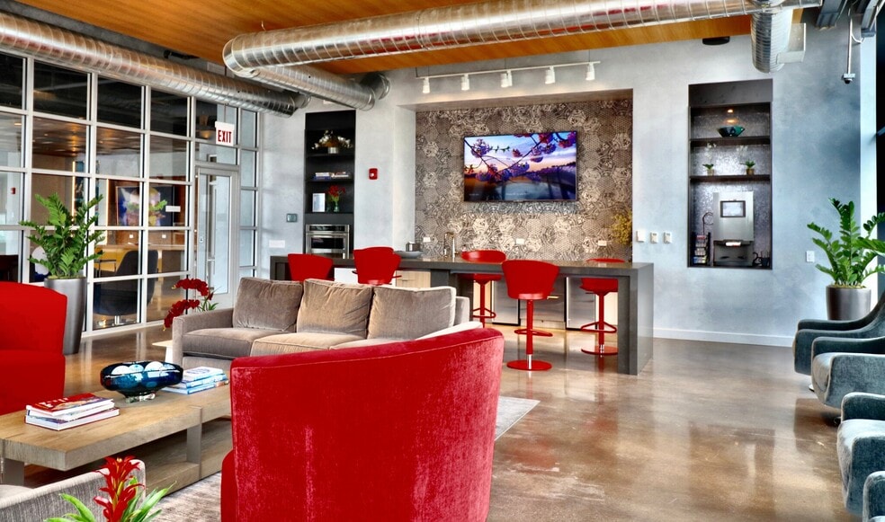 Building Photo - 1030 W Addison St