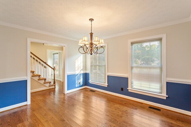 Building Photo - 6 Kirby Ct