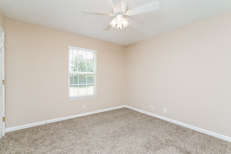 Building Photo - 2919 Weybridge Dr