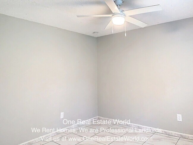 Building Photo - 12929 Ohio Woods Ln