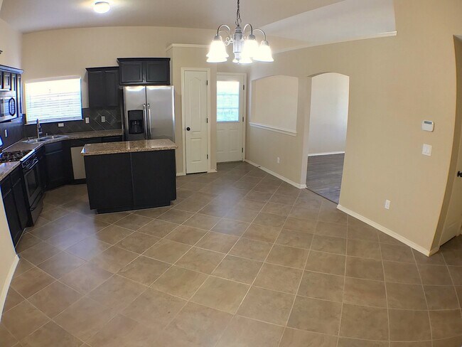 Building Photo - Northeast El Paso 4 Bed Refrig A/C