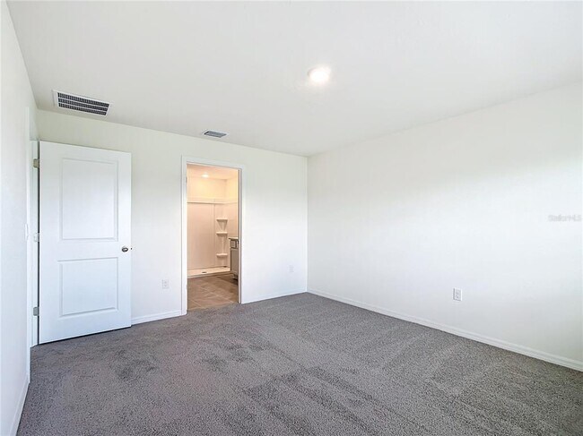 Building Photo - 8561 SW 46th Ave