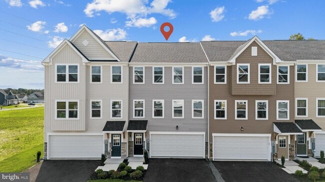 Building Photo - 21 Lyriq Ct