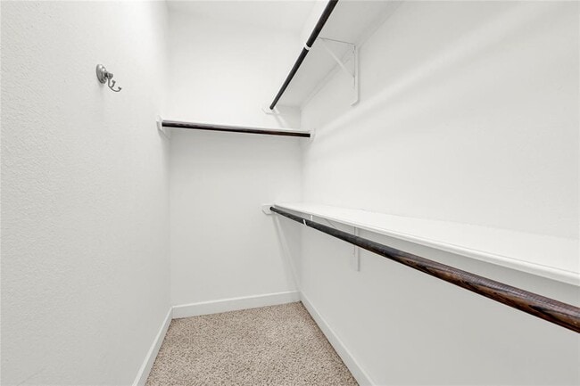 Building Photo - 1333 W 23rd St