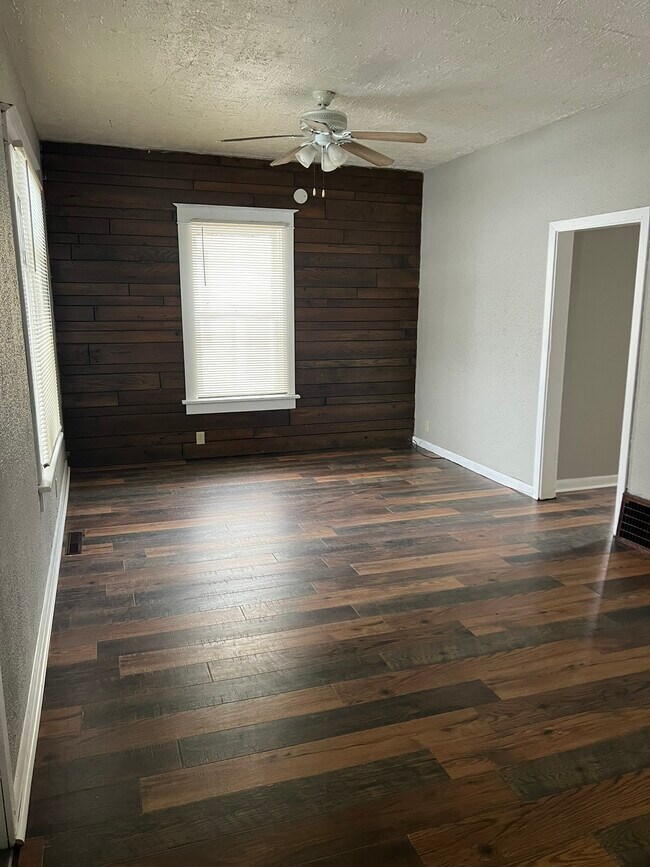 Building Photo - 305 N Indiana Ave